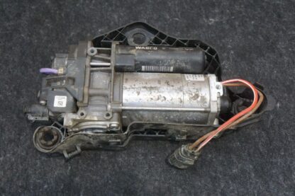 A/C Air Ride Compressor Pump Assembly 1044911-00-D Tesla Model S 16-23 *Note - Image 5