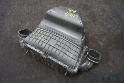 Front Air Cleaner Intake Filter Box 247120 Maserati GranTurismo S M145 2007-14+ - Image 7