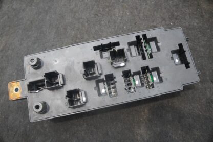 Front Right Passenger Fuse Box Block Relay Junction LR085480 Range Rover L405 17 - Image 3