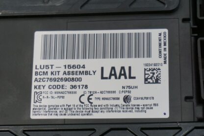 Fuse Relay Block Body Control Module LU5T15604 Lincoln Aviator Reserve 2020-23 - Image 12