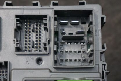 Fuse Relay Block Body Control Module LU5T15604 Lincoln Aviator Reserve 2020-23 - Image 7