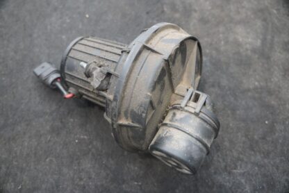 Secondary Air Injection Pump OEM McLaren 720S 2018 - Image 2