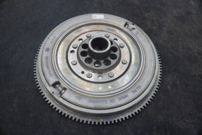 Double Dual Mass Flywheel Drive Flex Plate 9A710526410 OEM Porsche Panamera 971