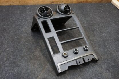 Center Dash Panel Air Vent Radio Bezel Trim 25819206 OEM Hummer H2 2005-07 - Image 6