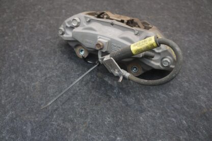 Front Left Brake Caliper Bracket Assembly Oem Ford Mustang Mr3z2b121c Gt 2016-22 - Image 4