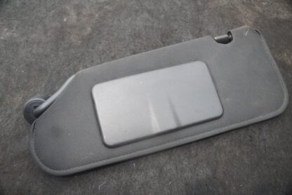 Left Driver Sun Visor Shade Mirror Garage Opener 23142247 Chevrolet Corvette C6