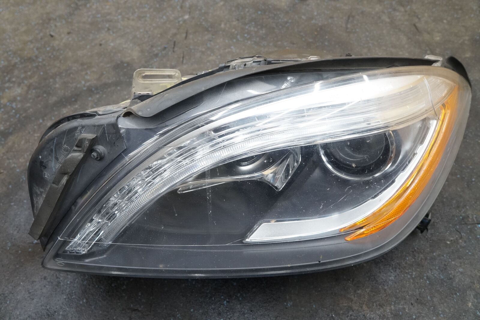 Left Headlight Headlamp 1668204361 Mercedes Ml63 Amg Ml350 W166 2012 15 Note