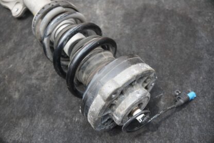 Front Right Shock Absorber Spring Coil Strut 37106859359 OEM BMW i8 2014-17 - Image 3