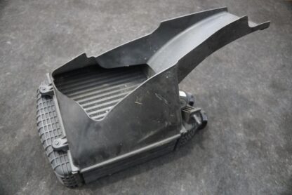 Right Intercooler Radiator Air Duct 670009833 Maserati Quattroporte M156 2016 - Image 2