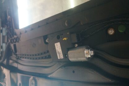 Sunroof Roof Glass Track Motor Frame 670141586 Maserati Quattroporte M156 2014 - Image 3