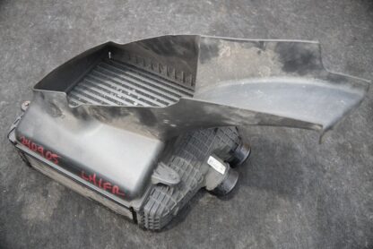 Left Turbo Intercooler Radiator Air Duct 670009834 Maserati Quattroporte M156 16 - Image 2