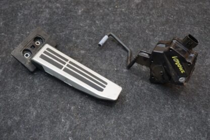 Electronic Gas Accelerator Sensor & Pedal Assembly 7811030180 Lexus Is350 14-22 - Image 2