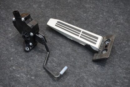 Electronic Gas Accelerator Sensor & Pedal Assembly 7811030180 Lexus Is350 14-22