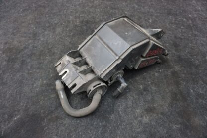 Fuel Vapor Charcoal Evaporator Canister 670036928 Maserati Quattroporte S 14-17+