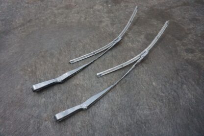 Set Front Left Right Windshield Wiper Arm A2328205700 Mercedes SL63 AMG 2022-24