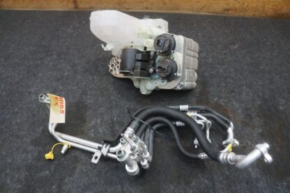 Thermal System Supermanifold Coolant Pump OEM 1725000-00-D Tesla Cybertruck 2024