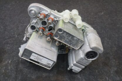 Thermal System Supermanifold Coolant Pump OEM 1725000-00-D Tesla Cybertruck 2024 - Image 8