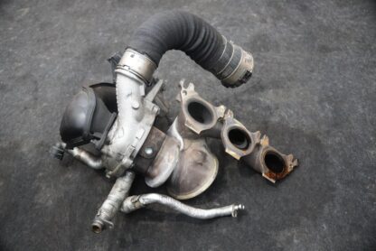 Engine Turbo Turbocharger Assembly 11657625161 OEM BMW i8 2014-19 - Image 3