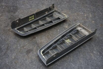 Set of 2 Rear Tail Light Trim Applique Chrome 15063030 15063031 H2 SUV 2003-07 - Image 4