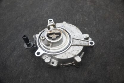 Vacuum Pump 9A714510008 06M145100L OEM Porsche Panamera 971 2017-23 Cayenne