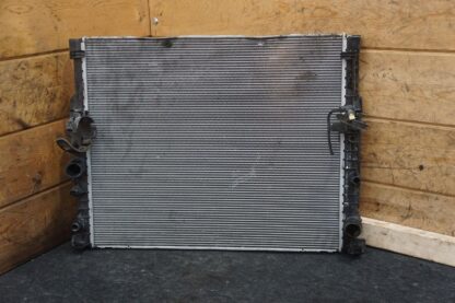 Rear Main Engine Cooling Radiator 17118743665 Bmw 7 Series 750i G12 16-19 *Note* - Image 2