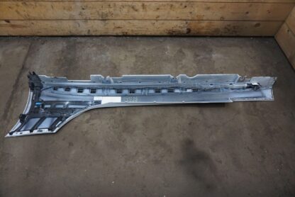 Right Rocker Panel Skirt Trim Molding A2326982001 Mercedes SL63 AMG 22-24 *Note - Image 6