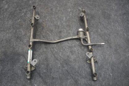 Engine Fuel Injection Rail Pipe 6.2L LS9 12561179 Chevrolet Corvette ZR1 3ZR 09 - Image 3