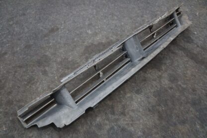 Front Lower Center Air Flap Duct 51748091762 Bmw 7 Series 750i G12 16-19 *Note* - Image 9