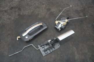 Front Right Passenger Door Handle Lock Latch 15134808 15104791 Hummer H2 2005