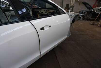 Front Right Passenger Door Shell White OEM 673007995 Maserati Ghibli M157 14-17+ - Image 2