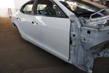 Front Right Passenger Door Shell White OEM 673007995 Maserati Ghibli M157 14-17+ - Image 3