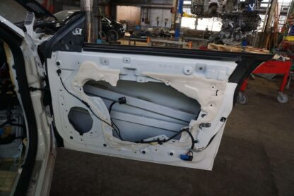 Front Right Passenger Door Shell White OEM 673007995 Maserati Ghibli M157 14-17+ - Image 4