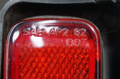 Rear Right Marker Turn Signal Light Lamp Red 94463142600 OEM Porsche 944 1984-91 - Image 4