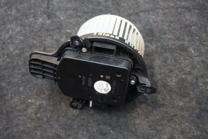 Front Right A/C Heater Blower Motor L1MH19846AC Lincoln Aviator U611 2020-23 - Image 4