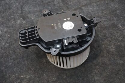 Front Right A/C Heater Blower Motor L1MH19846AC Lincoln Aviator U611 2020-23 - Image 5