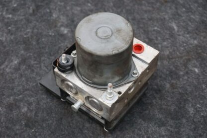 ABS Anti Lock Brake Pump Module OEM 307023 Maserati Granturismo M145 2012-19 - Image 2