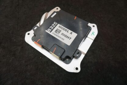 Front Right Door Control Module Unit OEM 1050183-10-C Tesla Model X 75D 2016-20 - Image 2