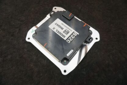 Front Right Door Control Module Unit OEM 1050183-10-C Tesla Model X 75D 2016-20 - Image 4