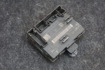 Front Left Driver Side Door Control Module OEM 4M1959953 Audi A8l Quattro 2019 - Image 3