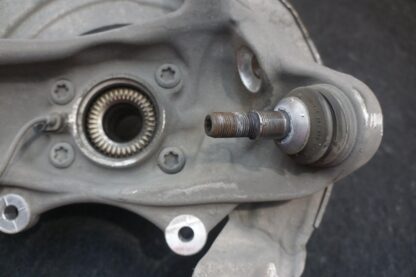 Front Left Spindle Knuckle Hub Wheel Bearing 31206884379 Bmw 740 750 G12 2017-19 - Image 4