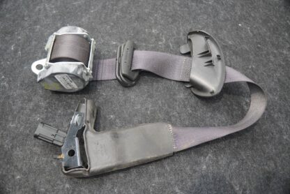 Front Right Passenger Seat Belt Retractor 19151307 Chevrolet Corvette ZR1 Z06 C6