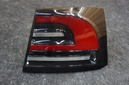 Rear Right LED Tail Light Lamp OEM 1563721-00-C Tesla Model S Plaid 21-23 *Note