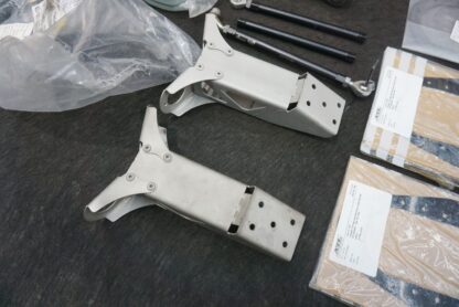 Set Miscellaneous Brake Mounting Brackets OEM Pre-Facelift Audi R8 GT4 4S 16-18 - Image 2