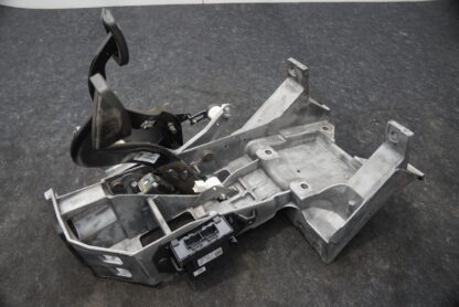 Brake Clutch Pedal Steering Column Bracket 84029550 Chevrolet Corvette C7 17-19 - Image 4