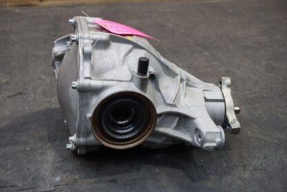 Rear Axle Differential 2233500611 OEM 4.0L Mercedes S580 W223 2021-23 (2k Miles) - Image 3