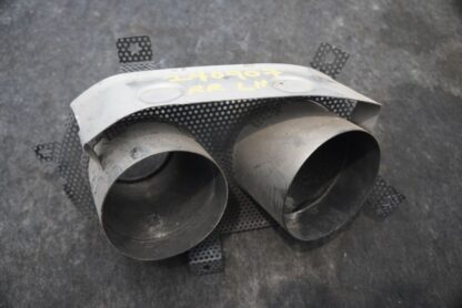 Rear Left Exhaust Muffler Tail Pipe End Tip Grille 86090500 Ferrari California T - Image 3