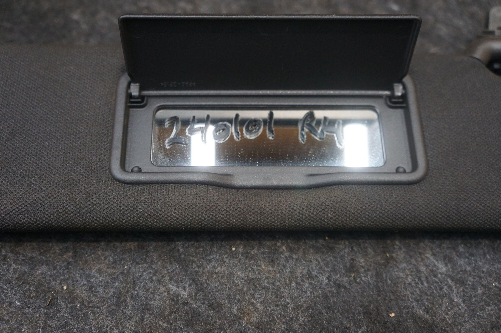 Set 2 Left & Right Windshield Sun Visor W/mirror T2r14473pvj Jaguar F-type 14-23 - Image 5