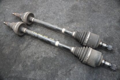 Set 2 Rear Left Right CV Axle Shaft 670005454 Maserati Quattroporte M156 2014-16