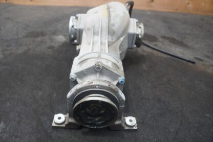 Front Axle Differential Carrier Assembly 01S409021F OEM Lamborghini Gallardo 08 - Image 2