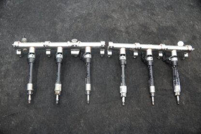 Fuel Injection Rail Pipe 8 Injector Set 9A790603600 Porsche Panamera 971 2017-18 - Image 3